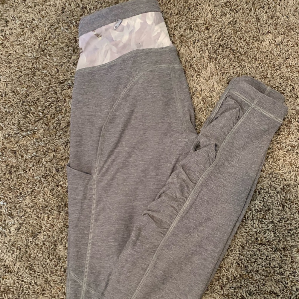 Grey lululemon leggings